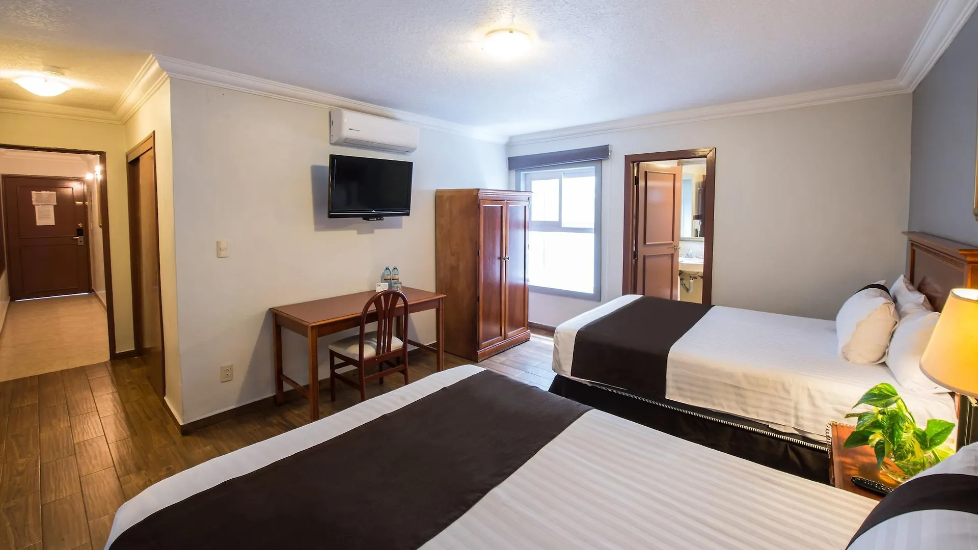 **** Hotel Del Marques Hotel&Suites Guadalajara Mexico